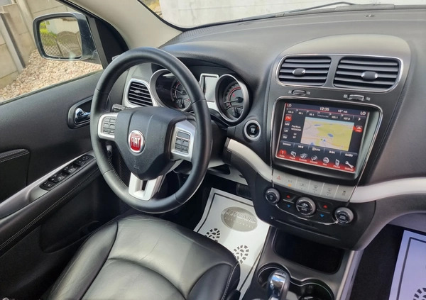Fiat Freemont cena 45900 przebieg: 146000, rok produkcji 2014 z Nowogard małe 704
